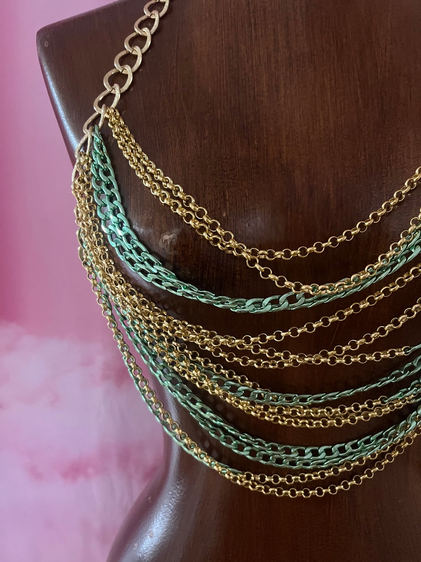 Body Chain / Chaine de Corp