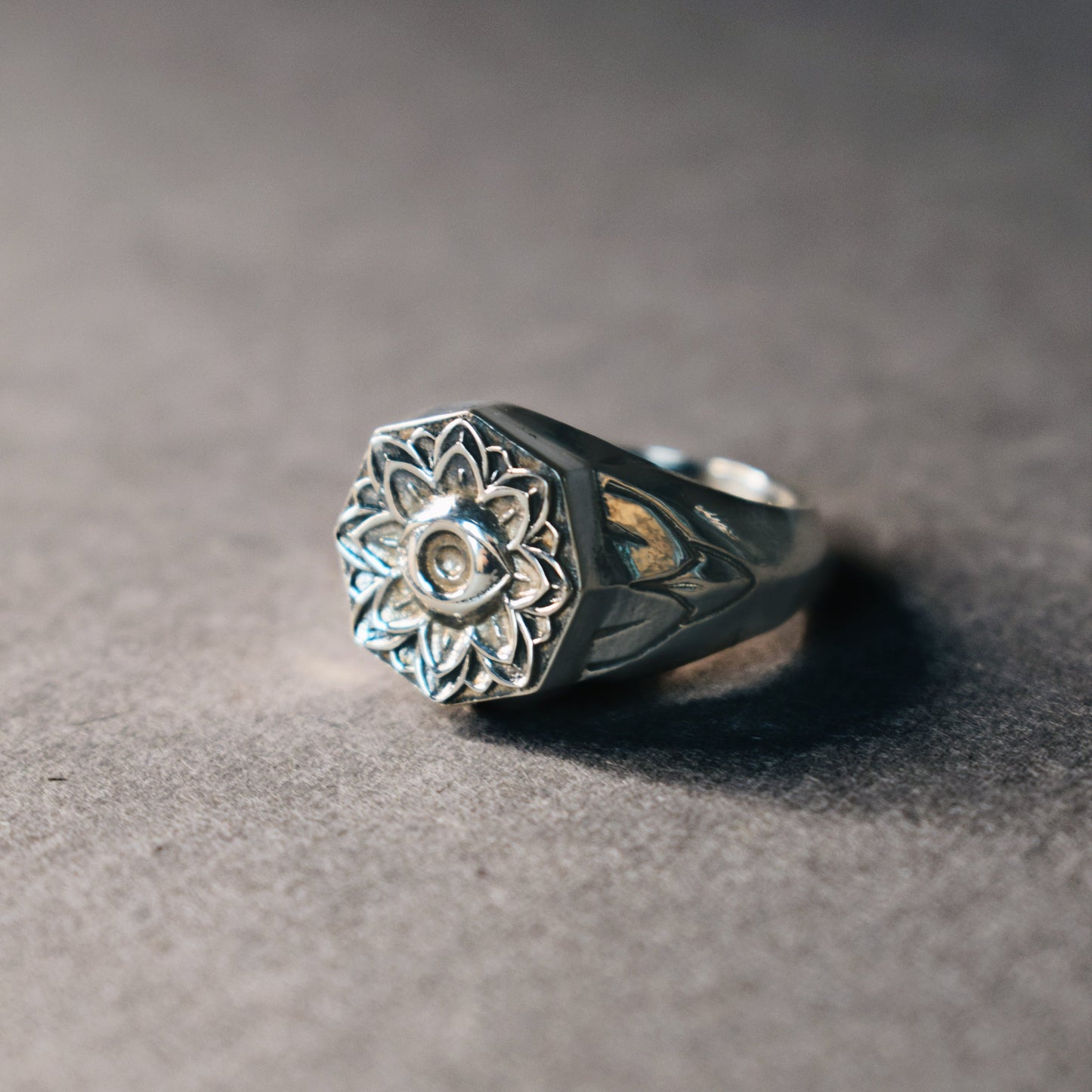 Bague Lotus