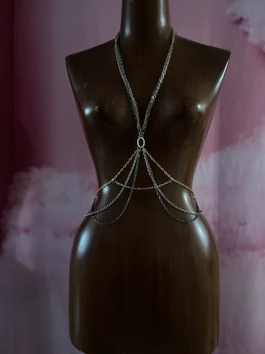 Body Chain / Chaine de Corp