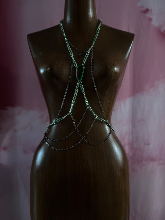 Body Chain / Chaine de Corp