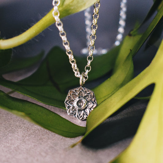 Pendentif Lotus